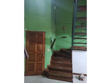 VENTA DE HERMOSA CASA EN CAPITAL - APTA CREDITO HIPOTECARIO
