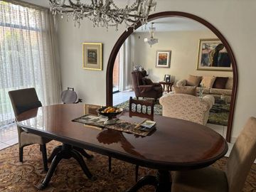 ATRACTIVA Y ESPACIOSA CASA EN SAN BORJA,