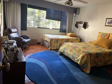 ATRACTIVA Y ESPACIOSA CASA EN SAN BORJA,