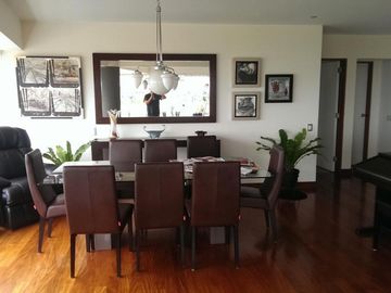 VENTA HERMOSO DPTO.MALECON DE MIRAFLORES VISTA AL MAR