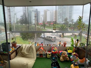 VENTA HERMOSO DPTO.MALECON DE MIRAFLORES VISTA AL MAR