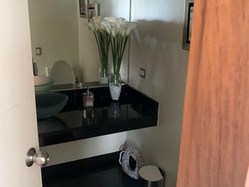 VENTA HERMOSO DPTO.MALECON DE MIRAFLORES VISTA AL MAR
