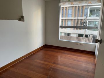 VENTA HERMOSO DPTO.MALECON DE MIRAFLORES VISTA AL MAR