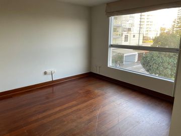 VENTA HERMOSO DPTO.MALECON DE MIRAFLORES VISTA AL MAR