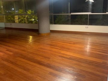 VENTA HERMOSO DPTO.MALECON DE MIRAFLORES VISTA AL MAR