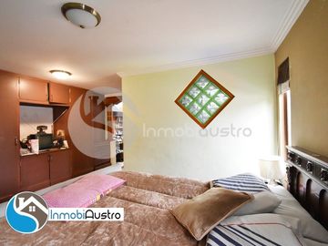 Yanuncay, Venta de Casa Rentera de Dos Apartamentos