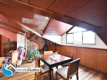 Yanuncay, Venta de Casa Rentera de Dos Apartamentos