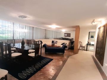 ¡Venta de amplio departamento en piso bajo – González Suárez! Área: 157 m² | Precio: $159.000