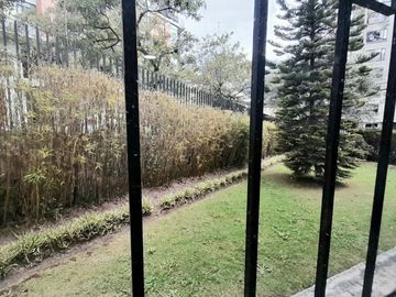 ¡Venta de amplio departamento en piso bajo – González Suárez! Área: 157 m² | Precio: $159.000