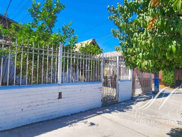 Amplia casa en venta