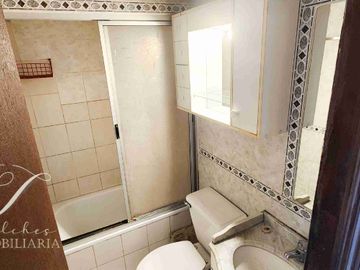 Amplia casa en venta