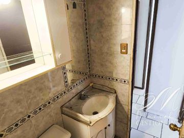 Amplia casa en venta