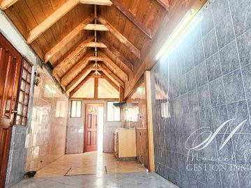 Amplia casa en venta