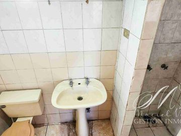Amplia casa en venta