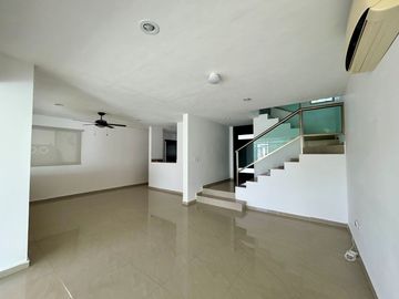 Casa en venta en Privada en Santa Gertrudis Copo en Mérida Yucatán