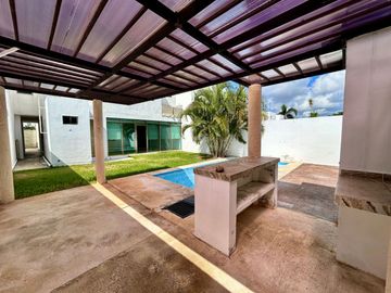 Casa en venta en Privada en Santa Gertrudis Copo en Mérida Yucatán
