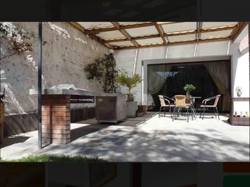 VENDO CASA PREMIUM en Challapampa - 747m2 - 4 Dorm.