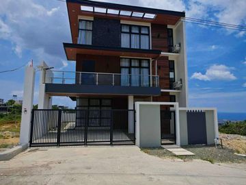 5 Bedroom House and Lot For Sale at Vista Grande Subdivision