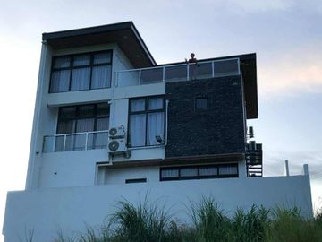 5 Bedroom House and Lot For Sale at Vista Grande Subdivision