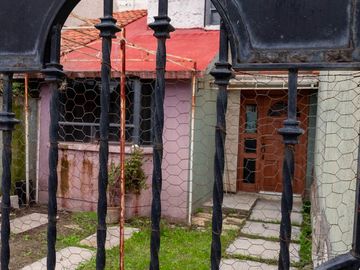 VENTA DE CASA COLONIA ROJO GOMEZ A UN COSTADO DE LA PREPA 3