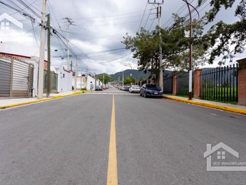 VENTA DE CASA COLONIA ROJO GOMEZ A UN COSTADO DE LA PREPA 3