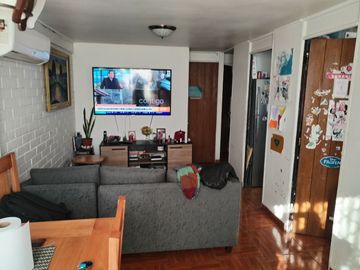 Casa 3 dormitorios en pasaje cerrado Metro Las Parcelas