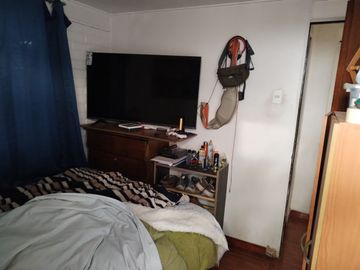 Casa 3 dormitorios en pasaje cerrado Metro Las Parcelas