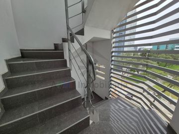 VENTA DE DEPARTAMENTO EN QUINTO PISO AL FRENTE DE LA UNIVERSIDAD SIPAN