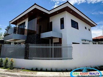 Corner House For Sale in Pacific Grand Villa Lapu-lapu City Cebu