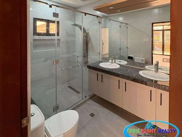 Corner House For Sale in Pacific Grand Villa Lapu-lapu City Cebu