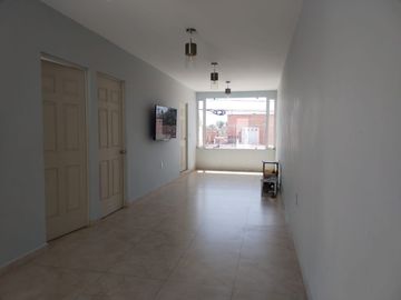 CASA EN VENTA EN SAN LUIS POTOSI, CERCA DEPERIFERICO NORTE, CON HABITACION EN PLANTA BAJA