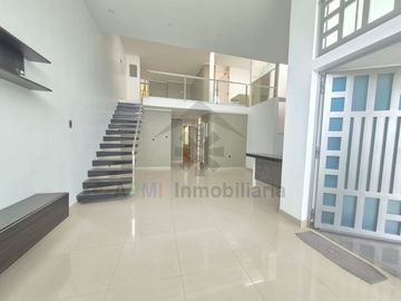 VENTA DE DEPARTAMENTO EN SEXTO PISO AL FRENTE DE LA UNIVERSIDAD SIPAN