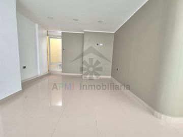 VENTA DE DEPARTAMENTO EN SEXTO PISO AL FRENTE DE LA UNIVERSIDAD SIPAN
