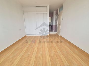 VENTA DE DEPARTAMENTO EN SEXTO PISO AL FRENTE DE LA UNIVERSIDAD SIPAN