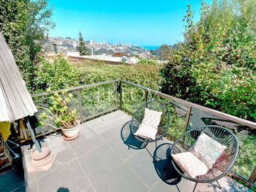 casa mediterránea de 2 pisos en Reñaca, Viña del Mar