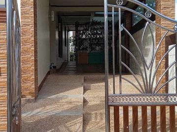 Pre-Owned House & Lot For Sale in Tagaytay City-MC