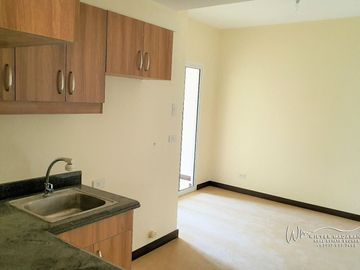 Torre De Manila 1BR with Parking beside Adamson University Manila