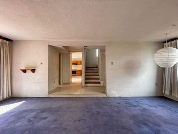 CASA EN VENTA EN LOMAS, MUY CERCA DE HIMALAYA