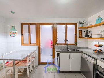 Condominio Cumbres Casa Remodelada 5d+4b Quincho Y Piscina