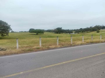 RANCHO EN VENTA. 
EN TIERRA BLANCA, VERACRUZ.