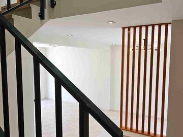 🏡✨ Casa de estreno de 3 pisos en Urb. Boulevard Park Plaza – Castilla ✨🏡