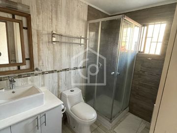 Se vende casa 4D/2B con departamento independiente 1D/1B, Jardines de Peñuelas, Coquimbo