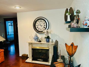 Venta de casa multifuncional cerca de Av. Revolución – Plusvalía asegurada