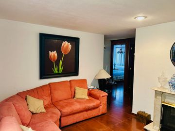Venta de casa multifuncional cerca de Av. Revolución – Plusvalía asegurada