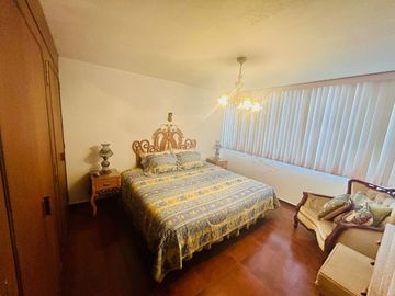Venta de casa multifuncional cerca de Av. Revolución – Plusvalía asegurada