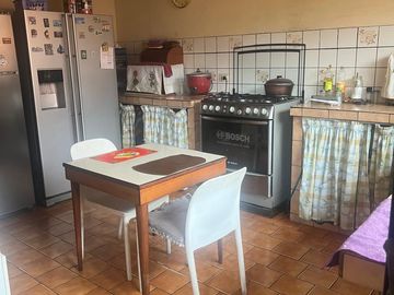 VENDO LINDA CASA CALLE TRANQUILA Y CENTRICA EN LOS CEDROS DE VILLA CHORRILLOS