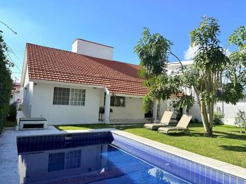 CASA EN LOMAS DE COCOYOC DE OPORTUNIDAD