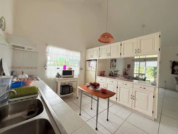 CASA EN LOMAS DE COCOYOC DE OPORTUNIDAD