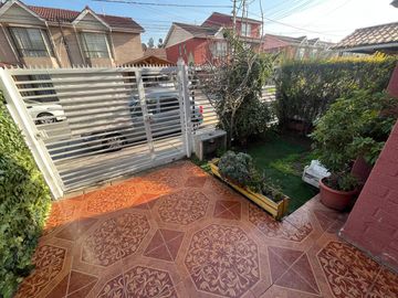 Casa Sólida en Villa El Abrazo, Maipú.