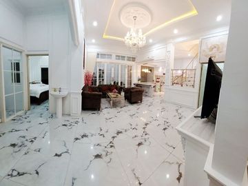 Sewa Villa di Kota Batu (Rp.1.700.000 /Malam) Dekat Alun-Alun Kota Batu, Museum Angkut, Jatim Park 1